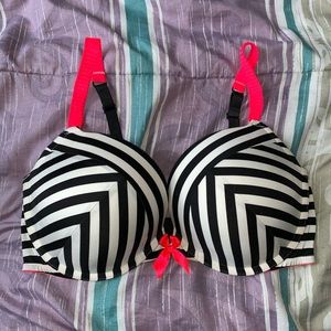 Victoria’s Secret Very Sexy Push-up Bra